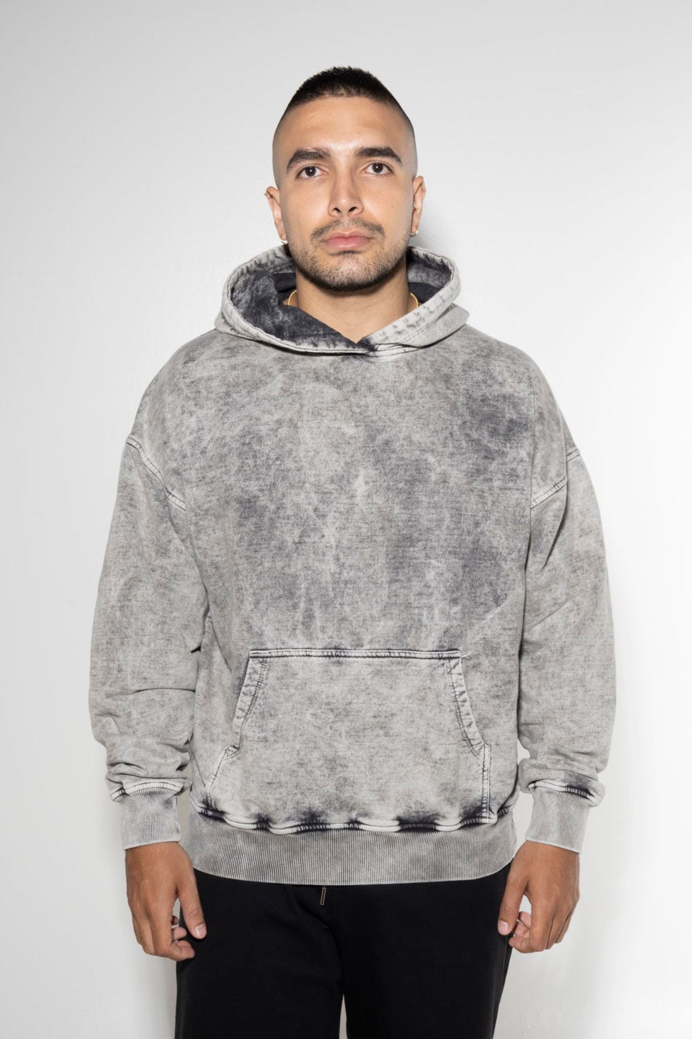 Buzo Acid Wash Gris