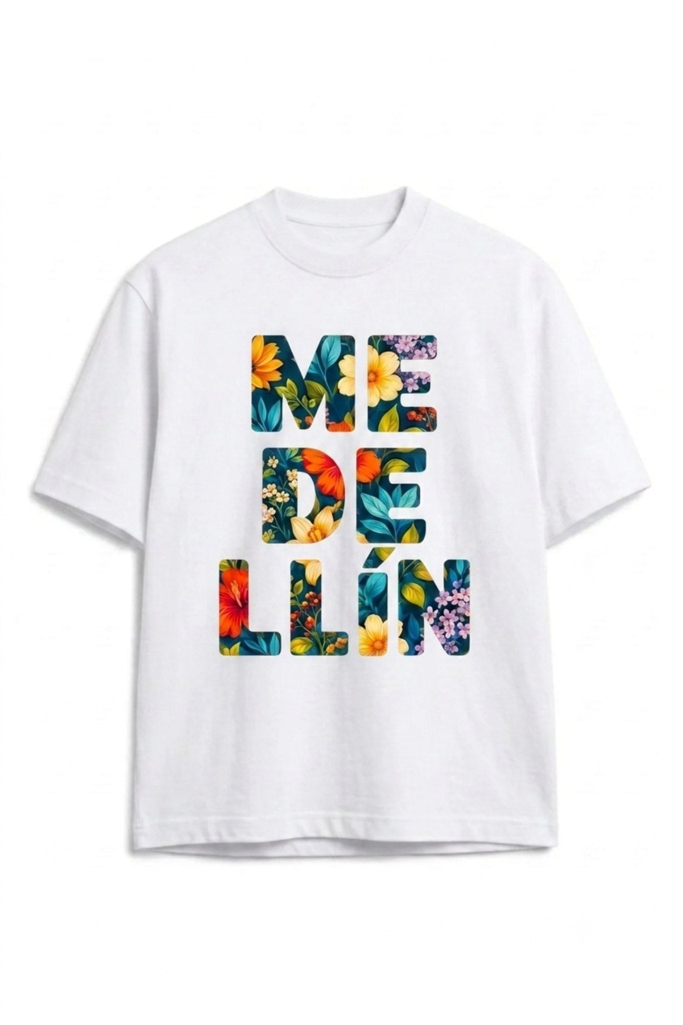 Camiseta Medellín Flores Algodón Peruana Blanco Semi Oversize